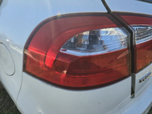 bontott KIA RIO Bal Külső Hátsó Lámpa