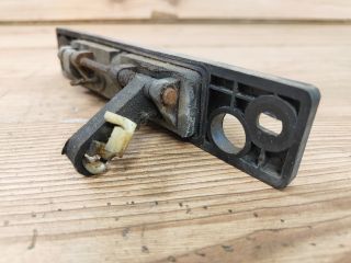 bontott KIA RIO Csomagtér Nyitó Kar / Gomb