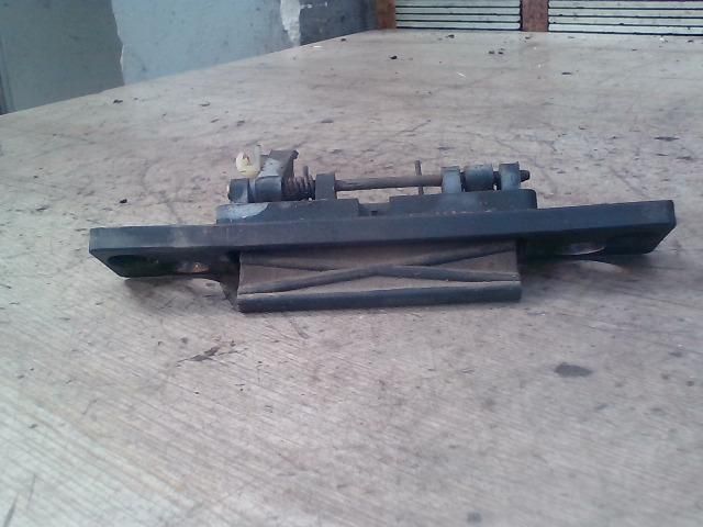 bontott KIA RIO Csomagtérajtó Kilincs