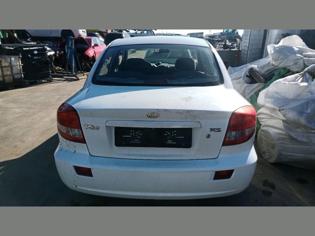 bontott KIA RIO Csomagtérajtó (Részeivel)