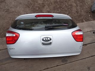 bontott KIA RIO Csomagtérajtó (Részeivel)