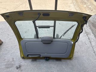 bontott KIA RIO Csomagtérajtó (Részeivel)