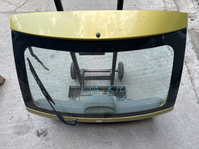 bontott KIA RIO Csomagtérajtó (Részeivel)