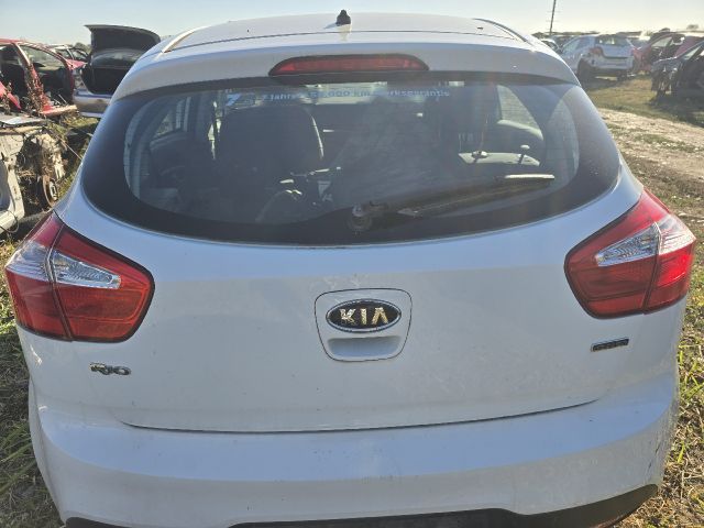bontott KIA RIO Csomagtérajtó (Üres lemez)