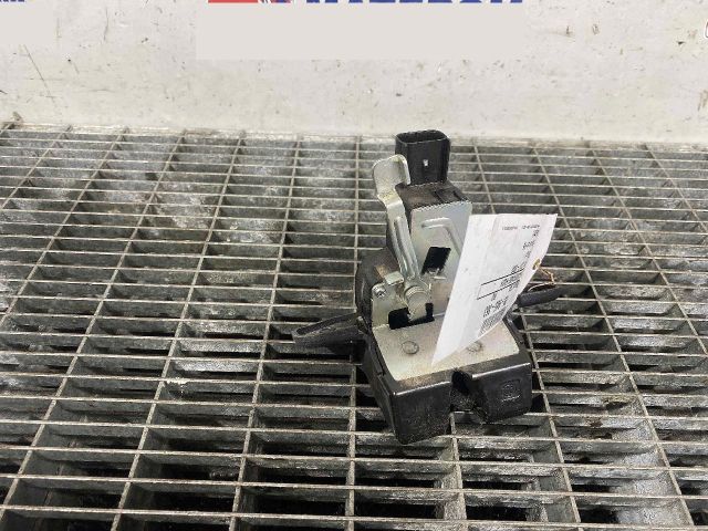 bontott KIA RIO Csomagtérajtó Ütköző