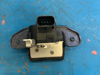 bontott KIA RIO Csomagtérajtó Zárszerkezet