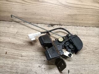 bontott KIA RIO Csomagtérajtó Zárszerkezet