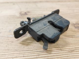 bontott KIA RIO Csomagtérajtó Zárszerkezet