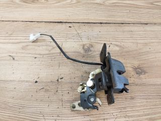 bontott KIA RIO Csomagtérajtó Zárszerkezet