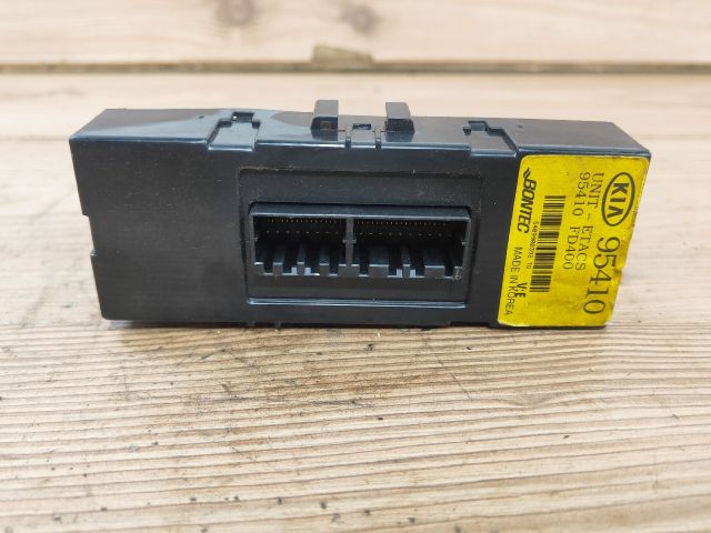 bontott KIA RIO Elektronika (Magában)