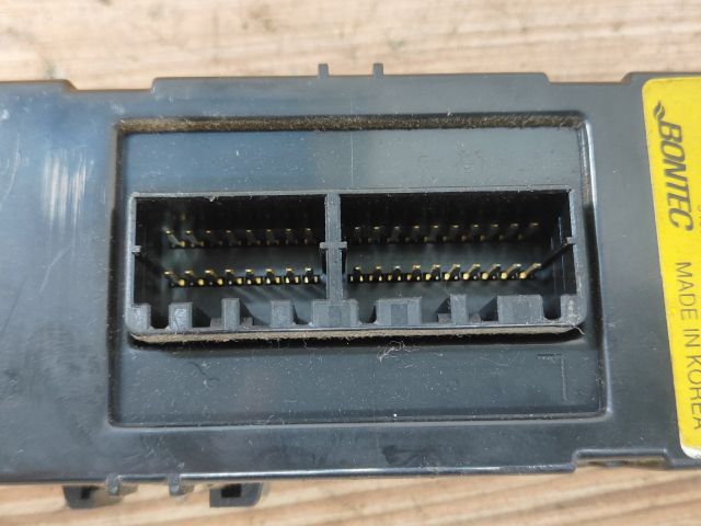 bontott KIA RIO Elektronika (Magában)