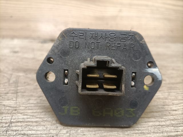 bontott KIA RIO Előtét Ellenállás Fűtőmotor