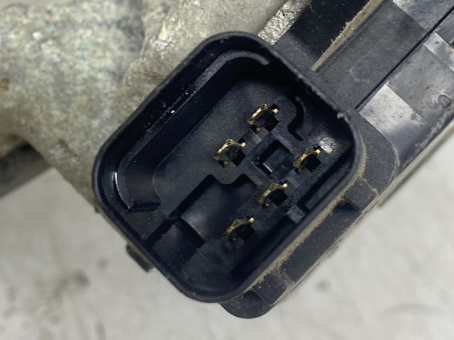 bontott KIA RIO Első Ablaktörlő Szerkezet Motorral