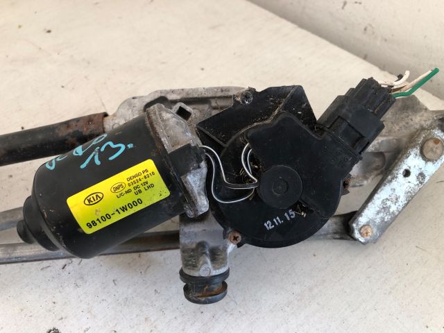 bontott KIA RIO Első Ablaktörlő Szerkezet Motorral