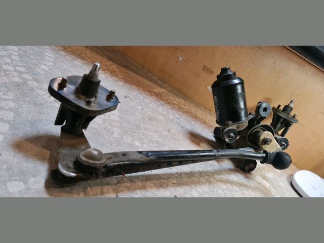 bontott KIA RIO Első Ablaktörlő Szerkezet Motorral