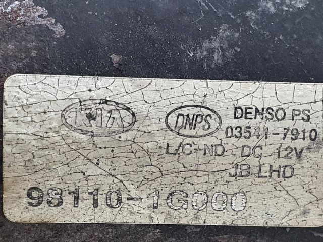 bontott KIA RIO Első Ablaktörlő Szerkezet Motorral