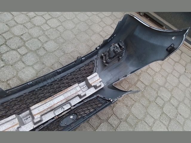 bontott KIA RIO Első Lökhárító (Részeivel)