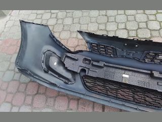 bontott KIA RIO Első Lökhárító (Részeivel)