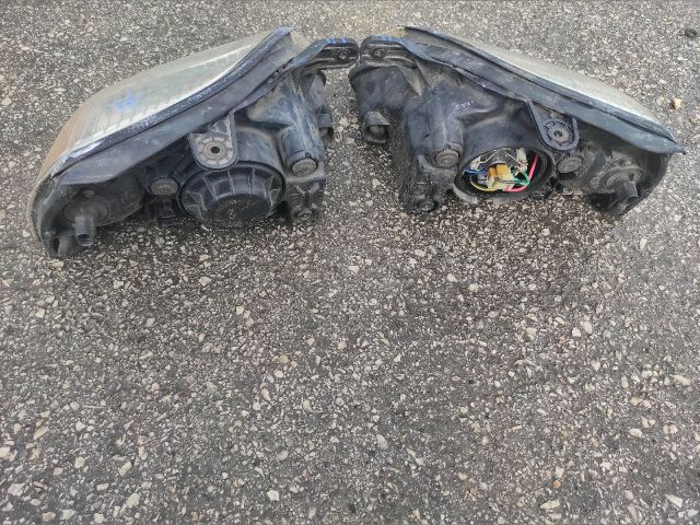 bontott KIA RIO Fényszóró Pár