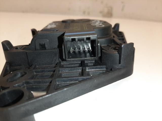 bontott KIA RIO Fűtés Állító Motor