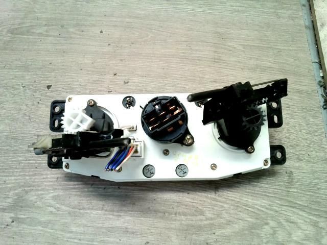 bontott KIA RIO Fűtéskapcsoló