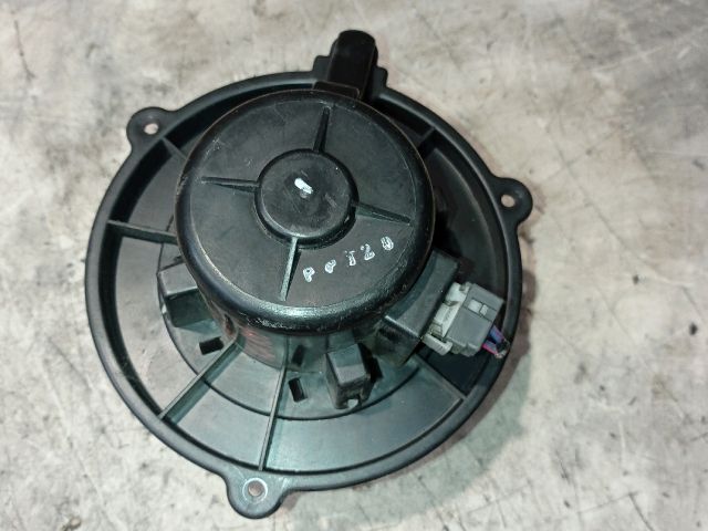 bontott KIA RIO Fűtőmotor (Klímás)