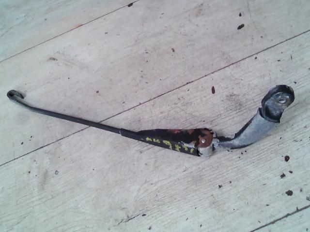 bontott KIA RIO Hátsó Ablaktörlő Kar