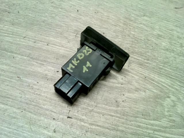 bontott KIA RIO Hátsó Ködzárófény Kapcsoló