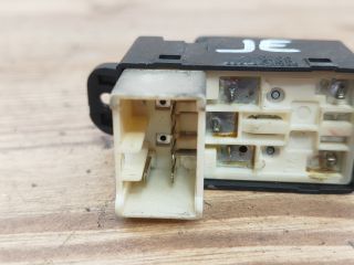 bontott KIA RIO Jobb első Ablakemelő Kapcsoló