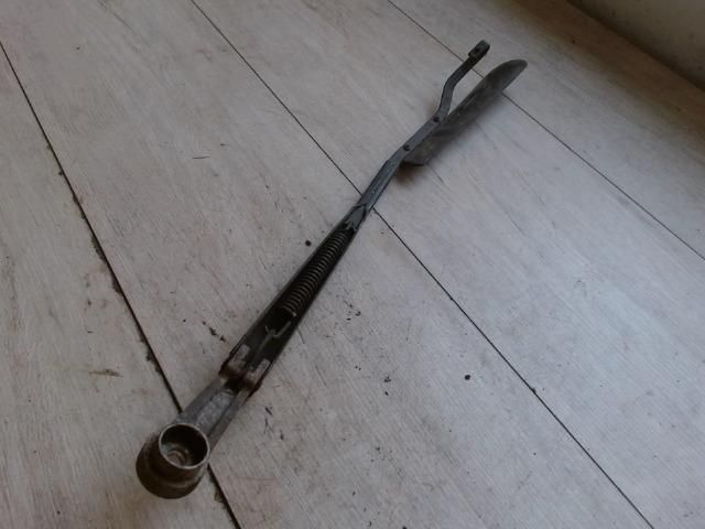 bontott KIA RIO Jobb első Ablaktörlő Kar