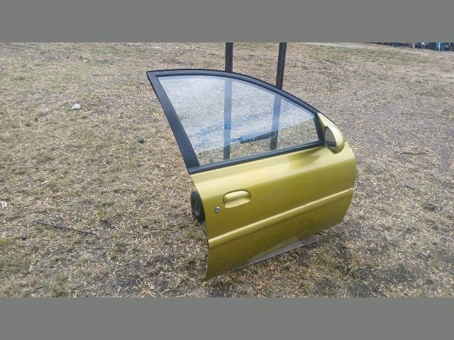 bontott KIA RIO Jobb első Ajtó (Részeivel)