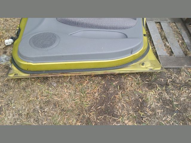 bontott KIA RIO Jobb első Ajtó (Részeivel)