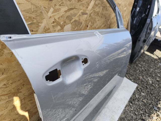 bontott KIA RIO Jobb első Ajtó (Üres lemez)