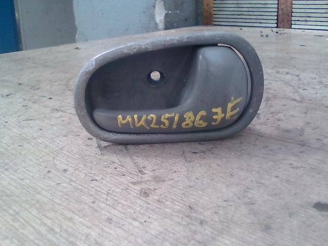 bontott KIA RIO Jobb első Belső Kilincs