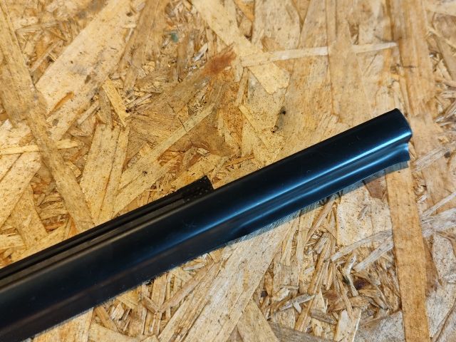 bontott KIA RIO Jobb első Vízlehúzó Gumicsík