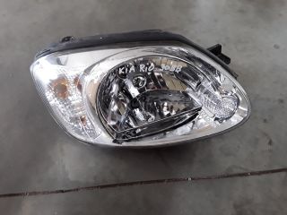 bontott KIA RIO Jobb Fényszóró