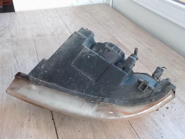 bontott KIA RIO Jobb Fényszóró