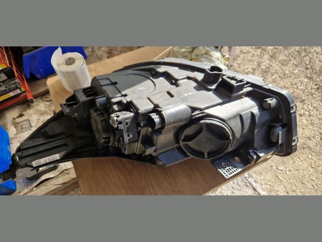 bontott KIA RIO Jobb Fényszóró