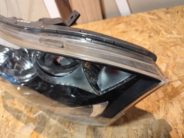 bontott KIA RIO Jobb Fényszóró