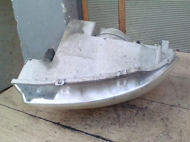 bontott KIA RIO Jobb Fényszóró