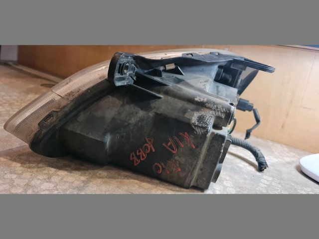 bontott KIA RIO Jobb Fényszóró