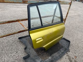 bontott KIA RIO Jobb hátsó Ajtó (Részeivel)