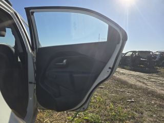 bontott KIA RIO Jobb hátsó Ajtó (Üres lemez)