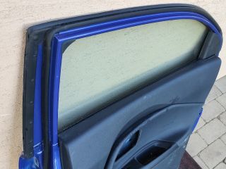 bontott KIA RIO Jobb hátsó Ajtó (Üres lemez)