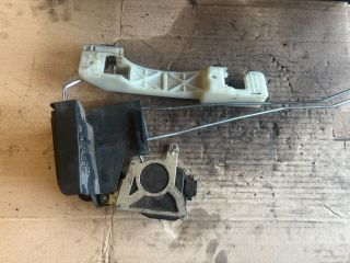 bontott KIA RIO Jobb hátsó Ajtózár