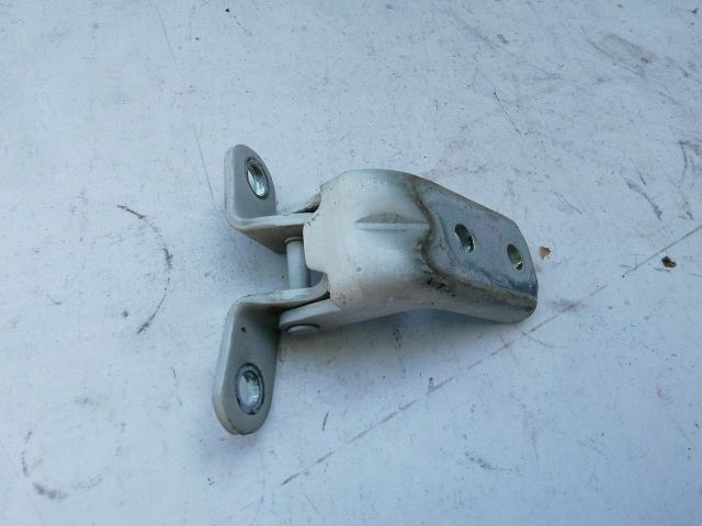 bontott KIA RIO Jobb hátsó Felső Zsanér