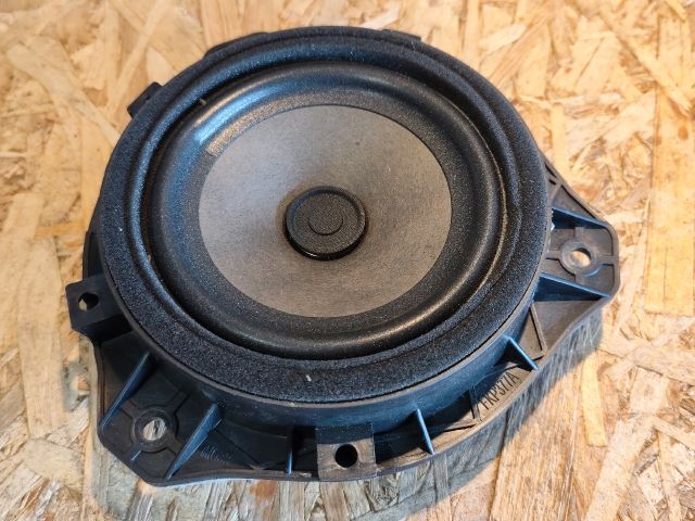 bontott KIA RIO Jobb hátsó Hangszóró