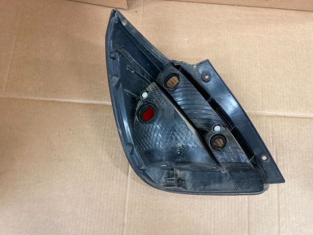 bontott KIA RIO Jobb Hátsó Lámpa