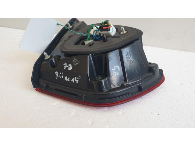 bontott KIA RIO Jobb Hátsó Lámpa