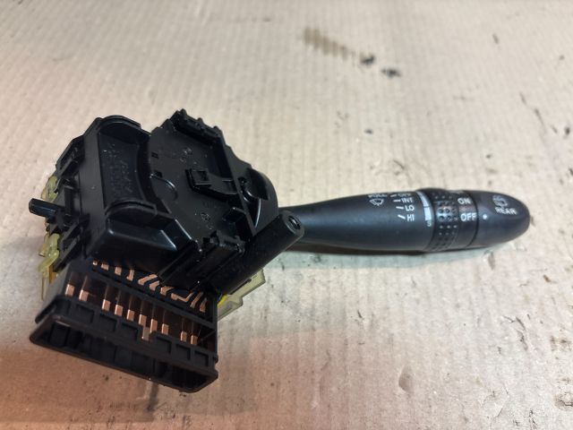 bontott KIA RIO Jobb Kormánykapcsoló Ablaktörlő